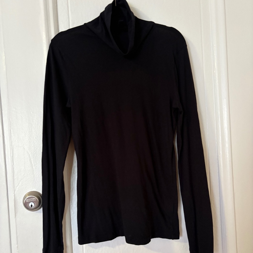 Featherweight 100% Cotton JCrew Turtleneck, size M